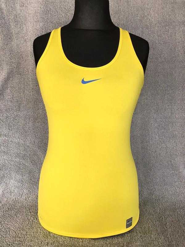 Top sportowy Nike żółty M